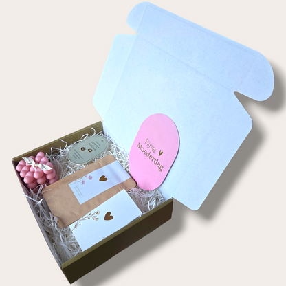 Mama met een hart van goud – Moederdag cadeaubox met sieraad