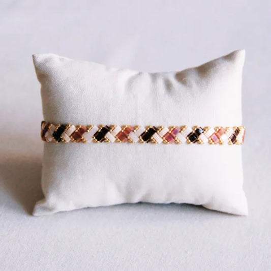 Gevlochten tilabead armband - nude colors