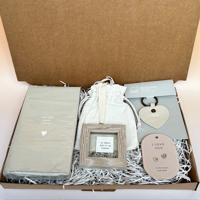 Brievenbus Cadeaubox  "Vier het Leven Samen"
