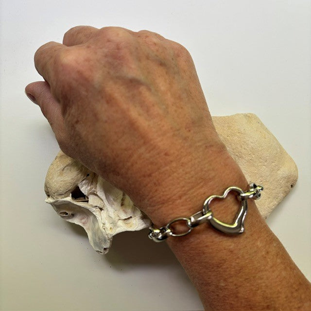 RVS schakelarmband Mack met open hart : Zilver
