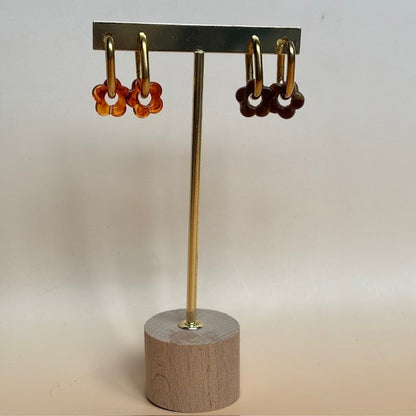 Oorbellen: Creolen met bloem hanger