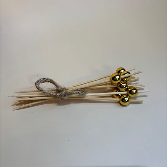Houten cocktailprikkers gouden bal