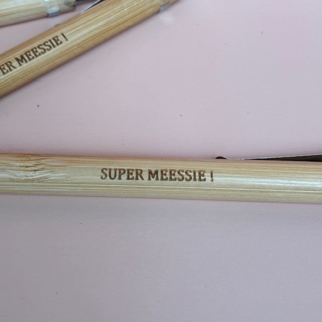 Super Meessie! pen