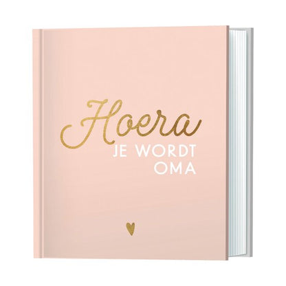 Boek: Hoera je word Oma