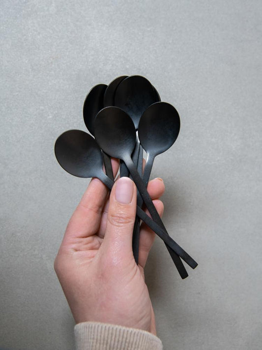 "Thee" lepels Charlot "Zwart"