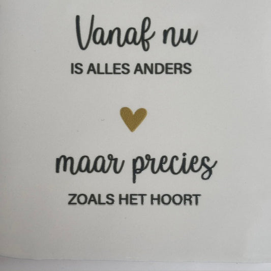 Tegel: Vanaf nu is alles anders maar precies zoals het hoort