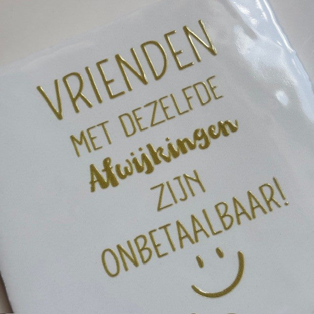 Tegel: Vrienden met dezelfde afwijking
